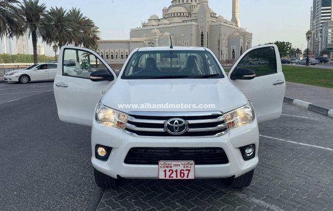 Used Toyota Hilux VIII, 2.8 l, 2017 in Dubai by Alhamd Motors, White color. Other | AUTO.AE