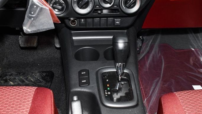 New Toyota Hilux VIII Facelift 2, 2.7 l, 2024 in Dubai by Najem Motors, White color. GCC Specs | AUTO.AE