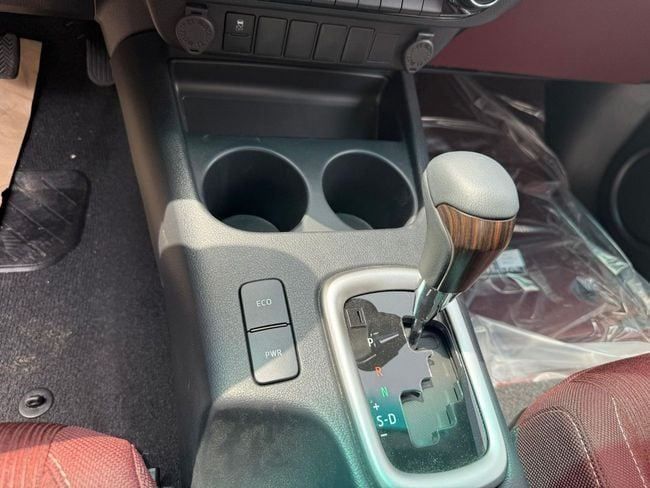 New Toyota Hilux VIII Facelift, 2.7 l, 2025 in Dubai by Soltan Auto, White color. GCC Specs | AUTO.AE