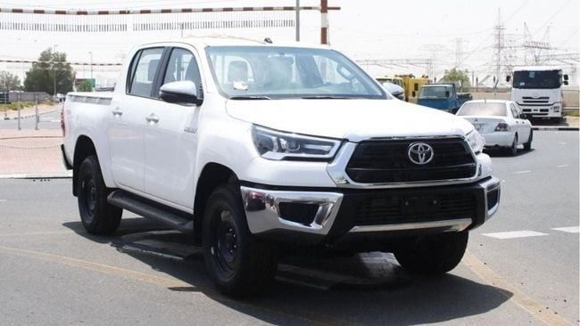 New Toyota Hilux VIII Facelift, 2.4 l, 2025 in Dubai by Soltan Auto, White color. Other | AUTO.AE