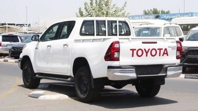 New Toyota Hilux VIII Facelift, 2.4 l, 2025 in Dubai by Soltan Auto, White color. Other | AUTO.AE