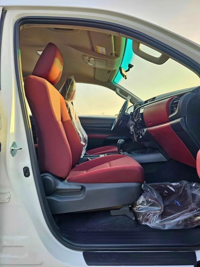 New Toyota Hilux VIII Facelift, 2.4 l, 2025 in Dubai by SK Motors, White color. Other | AUTO.AE