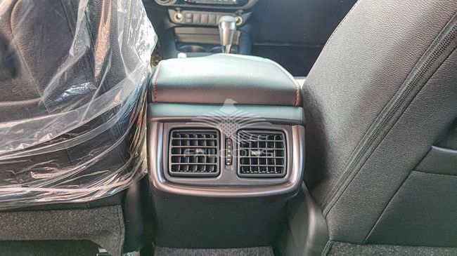 Новый Toyota Hilux VIII Рестайлинг 2, 2.8 л, 2025 в Дубае от Falcons GT Motors FZCO Белый цвет. GCC | AUTO.AE