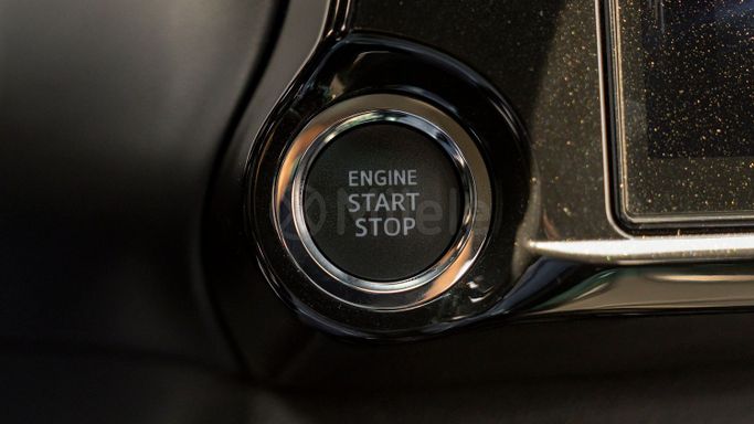 Новый Toyota Hilux VIII Рестайлинг, 2.8 л, 2024 в Дубае от Milele Черный цвет. Other | AUTO.AE