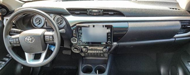 Новый Toyota Hilux VIII Рестайлинг, 2.4 л, 2023 в Дубае от Falcons GT Motors FZCO Серебристый цвет. Other | AUTO.AE