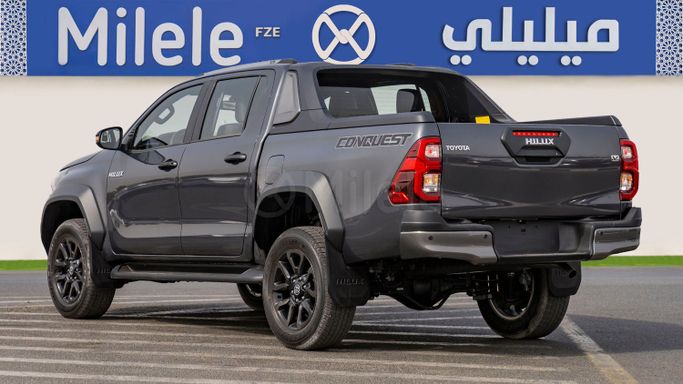 Новый Toyota Hilux VIII Рестайлинг 2, 2.8 л, 2024 в Дубае от Milele Серый цвет. Other | AUTO.AE