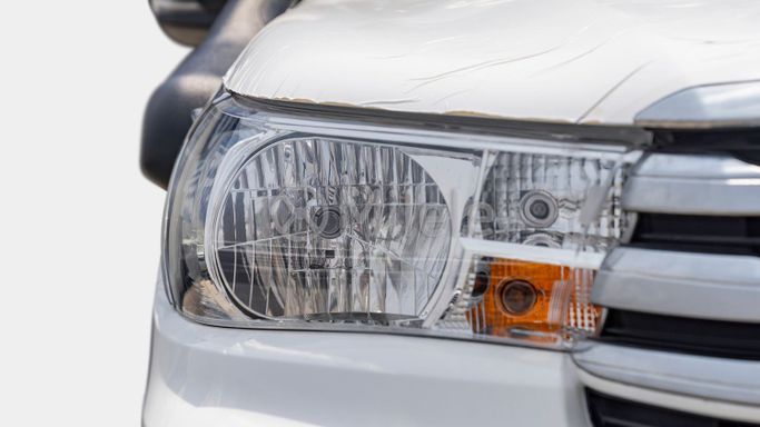 Новый Toyota Hilux VIII Рестайлинг, 2.4 л, 2025 в Дубае от Milele Белый цвет. Other | AUTO.AE