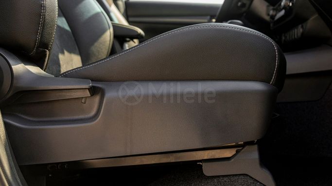 Новый Toyota Hilux VIII Рестайлинг 2, 2.8 л, 2024 в Дубае от Milele Белый цвет. Other | AUTO.AE