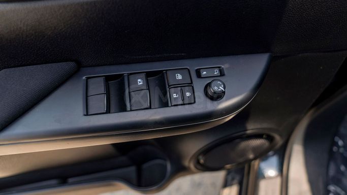 Новый Toyota Hilux VIII Рестайлинг, 2.4 л, 2025 в Дубае от Milele Черный цвет. Other | AUTO.AE