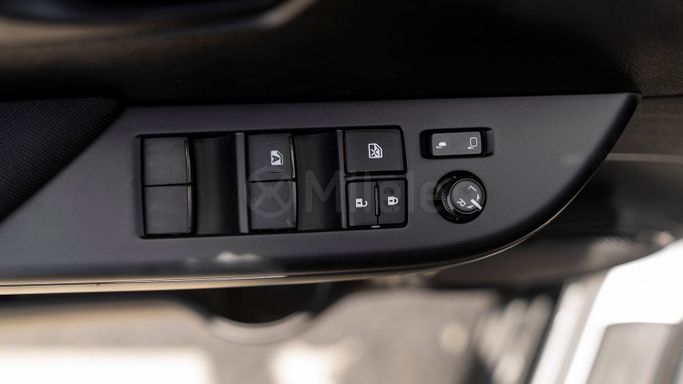 New Toyota Hilux VIII Facelift 2, 2.8 l, 2025 in Dubai by Milele, Silver color. Other | AUTO.AE