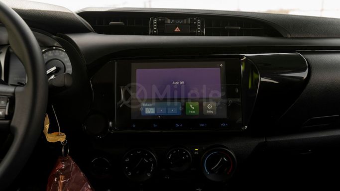 New Toyota Hilux VIII Facelift 2, 2.8 l, 2025 in Dubai by Milele, Silver color. Other | AUTO.AE