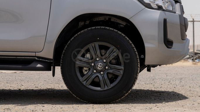 New Toyota Hilux VIII Facelift 2, 2.8 l, 2025 in Dubai by Milele, Silver color. Other | AUTO.AE