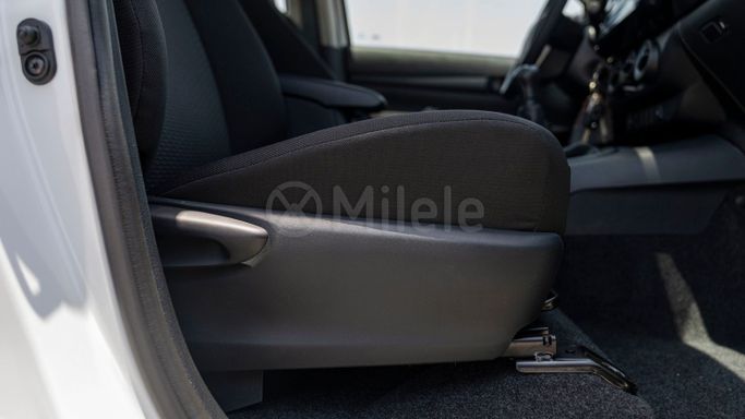 New Toyota Hilux VIII Facelift 2, 2.8 l, 2025 in Dubai by Milele, White color. Other | AUTO.AE