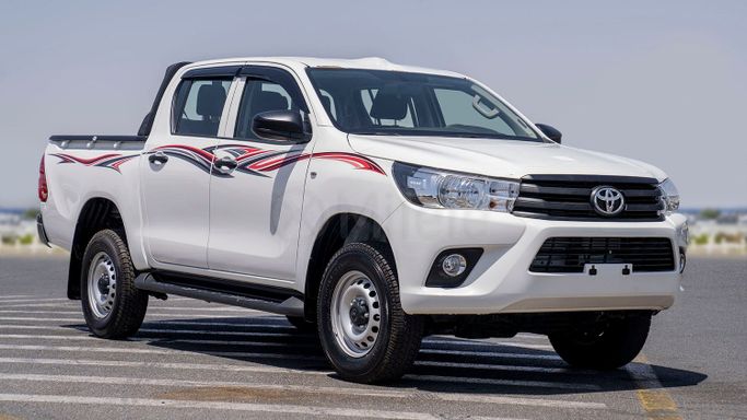 Новый Toyota Hilux VIII Рестайлинг 2, 2.8 л, 2025 в Дубае от Milele Белый цвет. Other | AUTO.AE