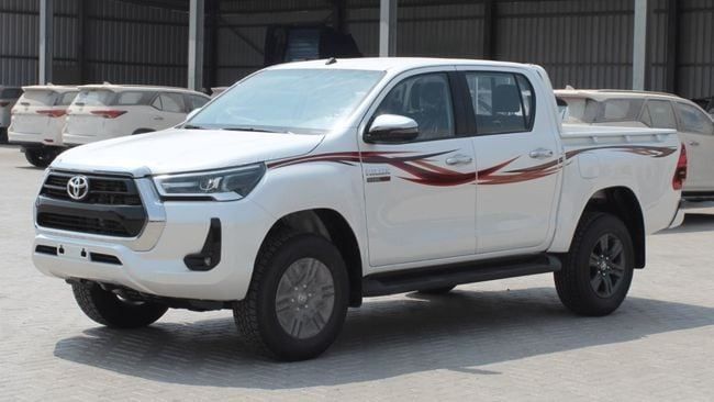 Новый Toyota Hilux VIII Рестайлинг, 2.4 л, 2023 в Дубае от Falcons GT Motors FZCO Белый цвет. Other | AUTO.AE