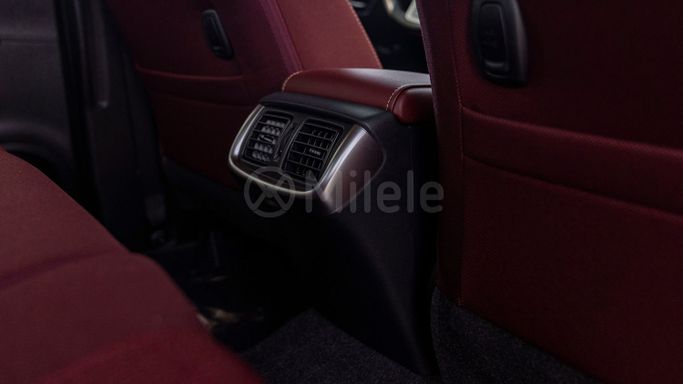 Новый Toyota Hilux VIII Рестайлинг 2, 2.7 л, 2025 в Дубае от Milele Белый цвет. Other | AUTO.AE