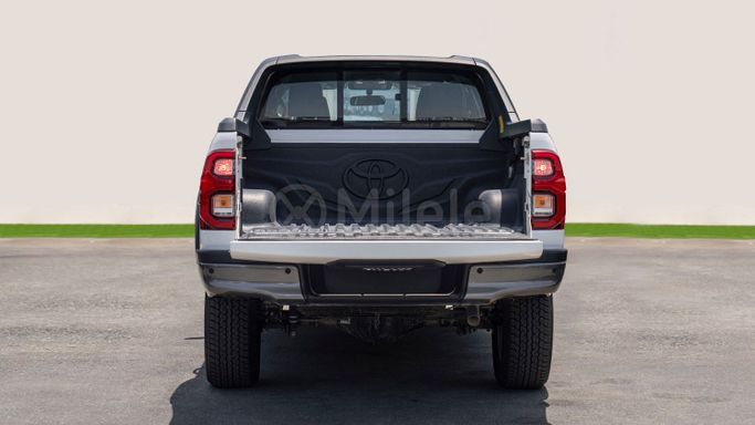 New Toyota Hilux VIII Facelift, 2.8 l, 2024 in Dubai by Milele, White color. Other | AUTO.AE