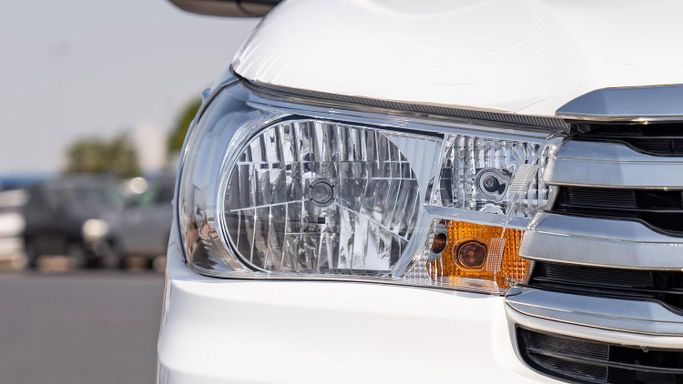 Новый Toyota Hilux VIII Рестайлинг, 2.4 л, 2025 в Дубае от Milele Белый цвет. Other | AUTO.AE