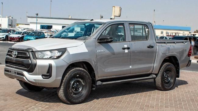 Новый Toyota Hilux VIII Рестайлинг, 2.4 л, 2023 в Дубае от Falcons GT Motors FZCO Серебристый цвет. Other | AUTO.AE