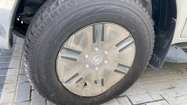 Новый Toyota Hilux VIII Рестайлинг, 2.7 л, 2022 в Дубае от Falcons GT Motors FZCO Белый цвет. GCC | AUTO.AE