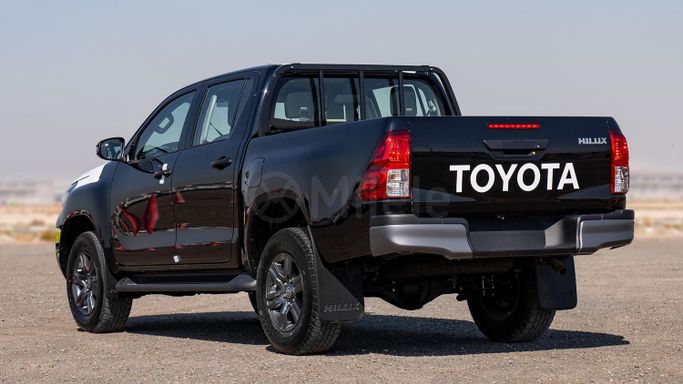 Новый Toyota Hilux VIII Рестайлинг, 2.7 л, 2024 в Дубае от Milele Черный цвет. Other | AUTO.AE