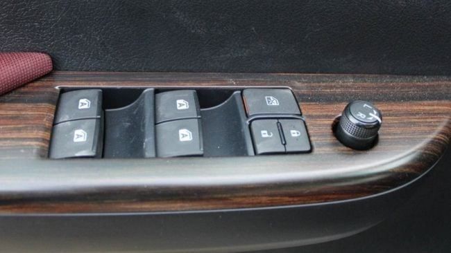 Новый Toyota Hilux VIII Рестайлинг, 4.0 л, 2022 в Дубае от Falcons GT Motors FZCO Белый цвет. GCC | AUTO.AE