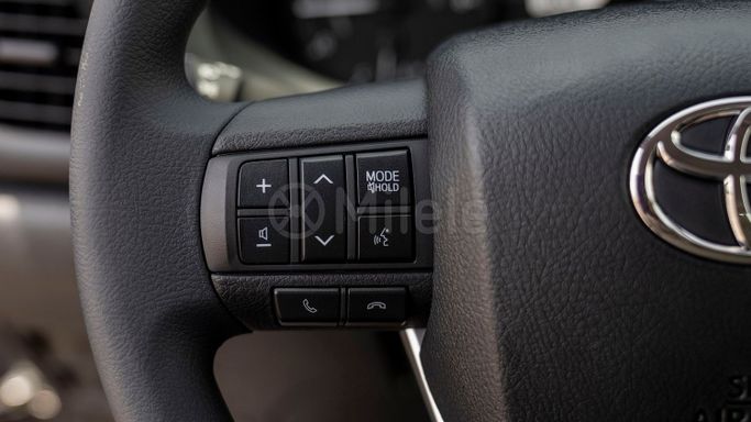 Новый Toyota Hilux VIII Рестайлинг, 2.4 л, 2024 в Дубае от Milele Серый цвет. Other | AUTO.AE