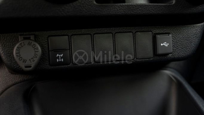 Новый Toyota Hilux VIII Рестайлинг, 2.4 л, 2024 в Дубае от Milele Серый цвет. Other | AUTO.AE