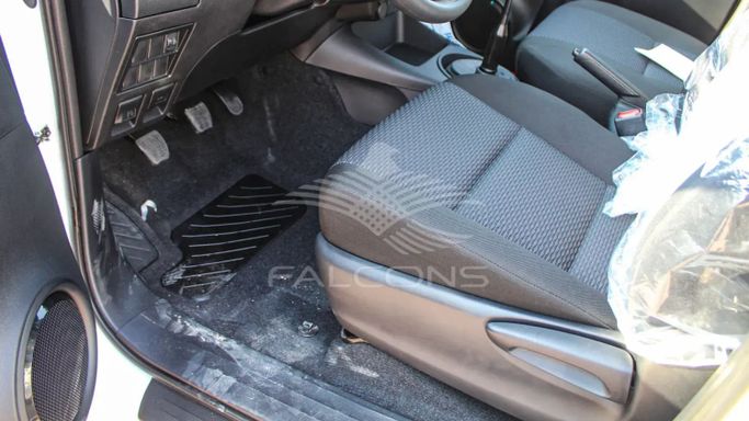 Новый Toyota Hilux VIII Рестайлинг, 2.4 л, 2023 в Дубае от Falcons GT Motors FZCO Белый цвет. Other | AUTO.AE