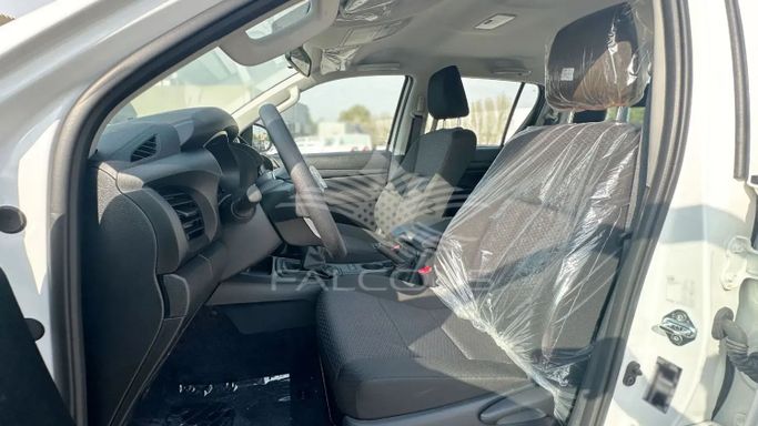 New Toyota Hilux VIII Facelift, 2.7 l, 2025 in Dubai by Falcons GT Motors FZCO, White color. Other | AUTO.AE