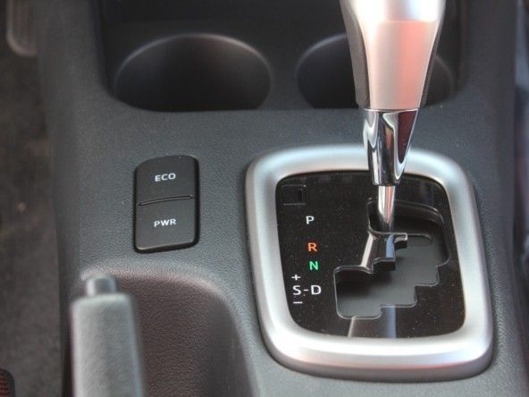 Новый Toyota Hilux VIII Рестайлинг, 2.8 л, 2024 в Дубае от Titanum Cars Белый цвет. Other | AUTO.AE