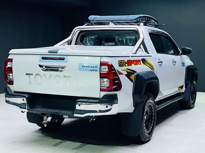 Used Toyota Hilux Arctic Trucks VIII Facelift, 2.8 l, 2024 in Dubai, White color. Australian Specs | AUTO.AE