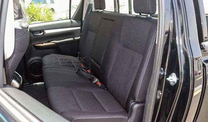 Новый Toyota Hilux VIII Рестайлинг 2, 2.7 л, 2025 в Дубае от Segrex Auto Черный цвет. GCC | AUTO.AE