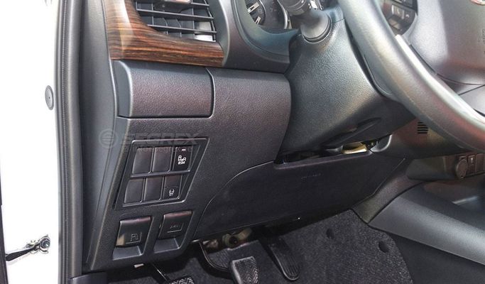 Новый Toyota Hilux VIII Рестайлинг, 2.7 л, 2025 в Дубае от Segrex Auto Белый цвет. GCC | AUTO.AE