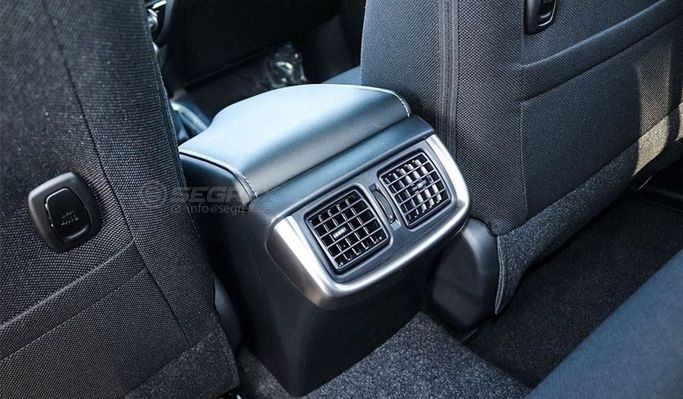 Новый Toyota Hilux VIII Рестайлинг, 2.7 л, 2025 в Дубае от Segrex Auto Белый цвет. GCC | AUTO.AE