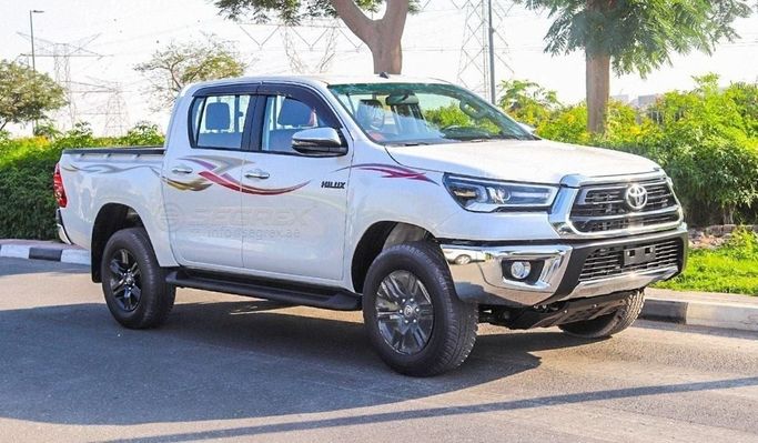 Новый Toyota Hilux VIII Рестайлинг, 2.7 л, 2025 в Дубае от Segrex Auto Белый цвет. GCC | AUTO.AE