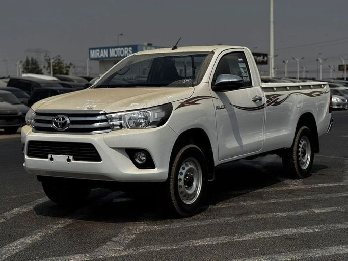 New Toyota Hilux VIII, 2.7 l, 2025 in Dubai by World Center Motors FZE, White color. GCC Specs | AUTO.AE