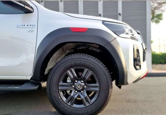 New Toyota Hilux VIII, 4.0 l, 2025 in Dubai by World Center Motors FZE, White color. GCC Specs | AUTO.AE