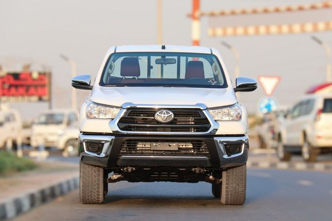 Новый Toyota Hilux VIII, 2.7 л, 2025 в Дубае от Atlantic Motors FZCO Белый цвет.  | AUTO.AE