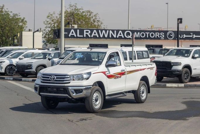 Новый Toyota Hilux VIII, 2.7 л, 2025 в Дубае от Al Rawnaq Motors  Белый цвет. GCC | AUTO.AE