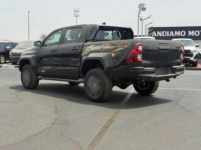 Новый Toyota Hilux VIII Рестайлинг, 4.0 л, 2025 в Дубае от Al Rawnaq Motors  Черный цвет. GCC | AUTO.AE