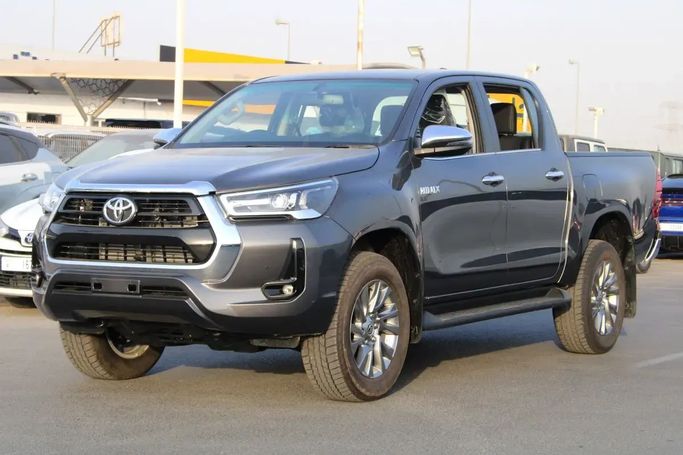 New Toyota Hilux VIII Facelift, 2.8 l, 2025 in Dubai by Wafrah Automotive Fzco, Grey color.  | AUTO.AE