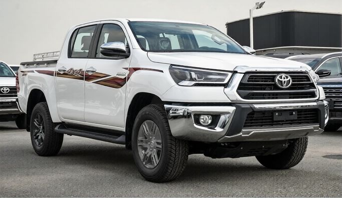 جديدة Toyota Hilux فيس ليفت الثامن, 2.7 l, 2025 في في دبي من Gulzar Motors FZE، اللون أبيض. مواصفات الخليج | AUTO.AE | إعلان #229694