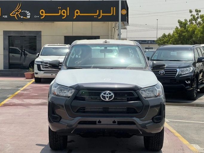 Новый Toyota Hilux VIII Рестайлинг 2, 2.8 л, 2024 в Дубае от AL REEM AUTO Черный цвет. Other | AUTO.AE