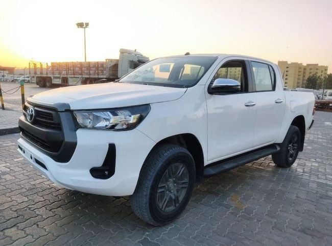 جديدة Toyota Hilux شد الوجه الثامن, 2.4 l, 2025 في في دبي من AL REEM AUTO، اللون أبيض. أخرى | AUTO.AE