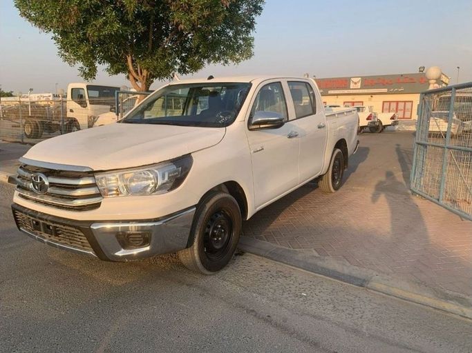جديدة Toyota Hilux ثامناً, 2.4 l, 2023 في في دبي من ABU HETTA MOTORS FZCO، اللون أبيض. أخرى | AUTO.AE