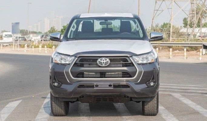 Новый Toyota Hilux VIII Рестайлинг, 2.4 л, 2024 в Дубае от TARGET MOTORS FZE Серебристый цвет. Other | AUTO.AE
