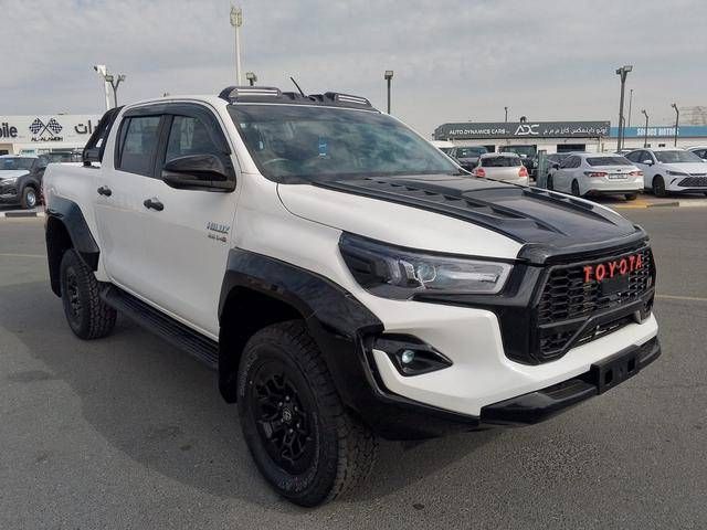مستعملة Toyota Hilux شد الوجه الثامن, 2.8 l, 2021 في في دبي من SONDOS MOTORS FZE، اللون أبيض. أخرى | AUTO.AE