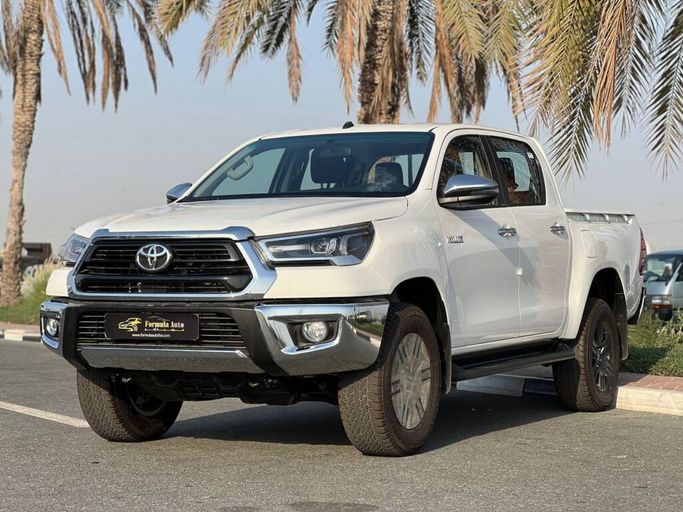 جديدة Toyota Hilux فيس ليفت الثامن, 2.7 l, 2024 في في دبي من FORMULA AUTO، اللون أبيض.  | AUTO.AE | إعلان #240005