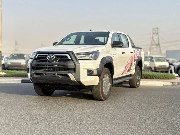 جديدة Toyota Hilux فيس ليفت الثامن, 4.0 l, 2025 في في دبي من Hussein Ghulam Motors FZCO، اللون أبيض. مواصفات الخليج | AUTO.AE